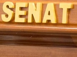 Le Sénat réclame la restitution de l’écharpe présidentielle le 7 février