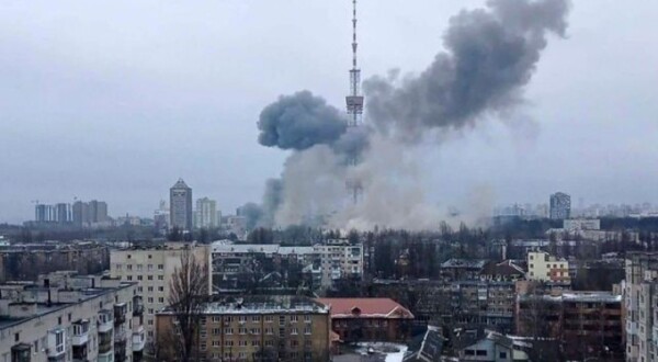 La Russie fait exploser des missiles à Kiev pendant qu'elle accueille le Secrétaire Général de l'ONU