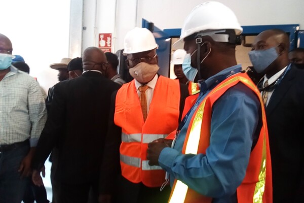 Le premier ministre Jouthe a visité les travaux de la DINEPA à Tabarre et Vivy Mitchell 1 Le premier ministre Jouthe a visité les travaux de la DINEPA à Tabarre et Vivy Mitchell