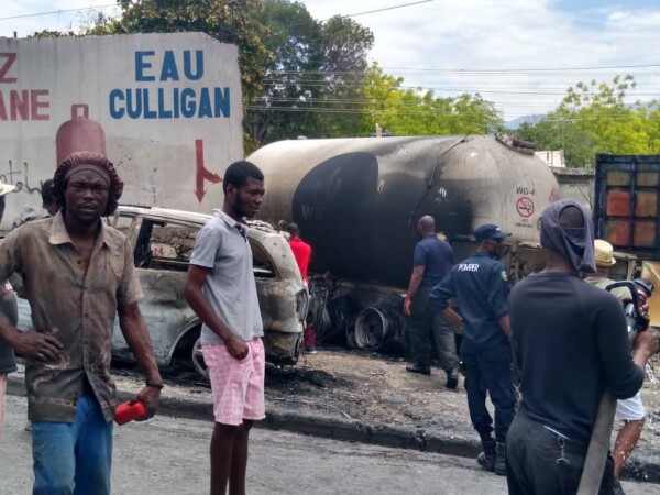 l'explosion d'une station d'essence à Delmas 33 a fait plusieurs blessés et des dégâts considérables