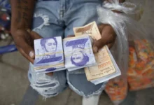 Venezuela: Nicolas Maduro veut «défendre» la monnaie nationale, le bolivar